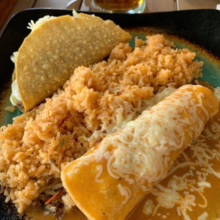 Las Palmas Mexican Restaurant1 768x768