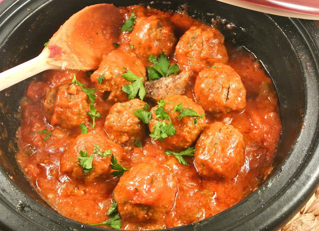 Jugosas albóndigas de carne
