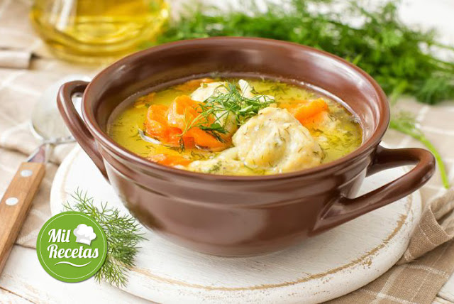 Caldo de Pollo