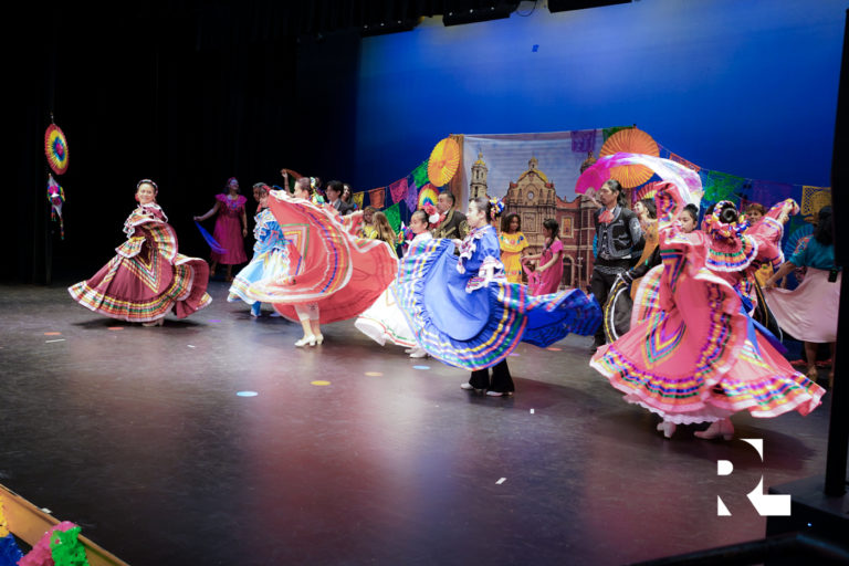 revistalatinanc.com lupita school 27 768x512