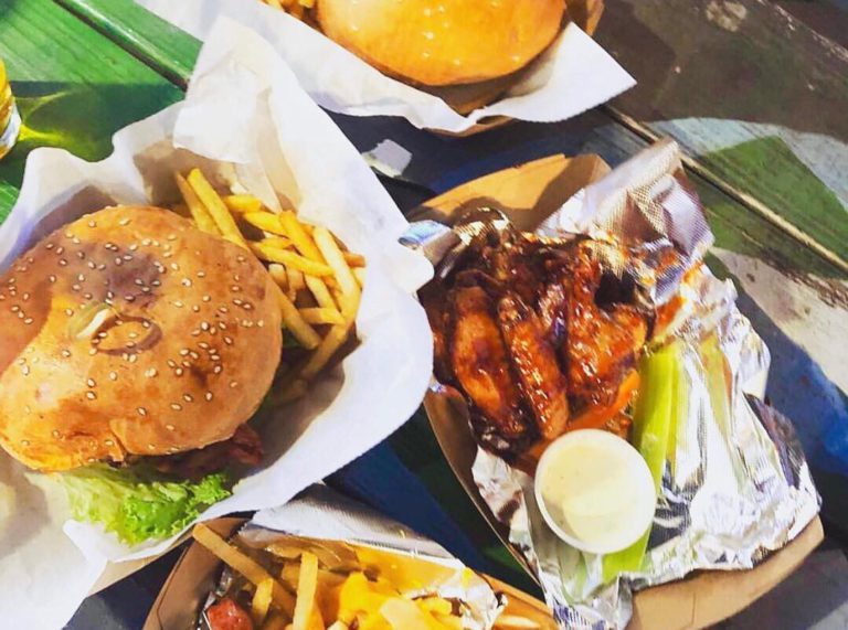 HowBoutBurger02 768x571