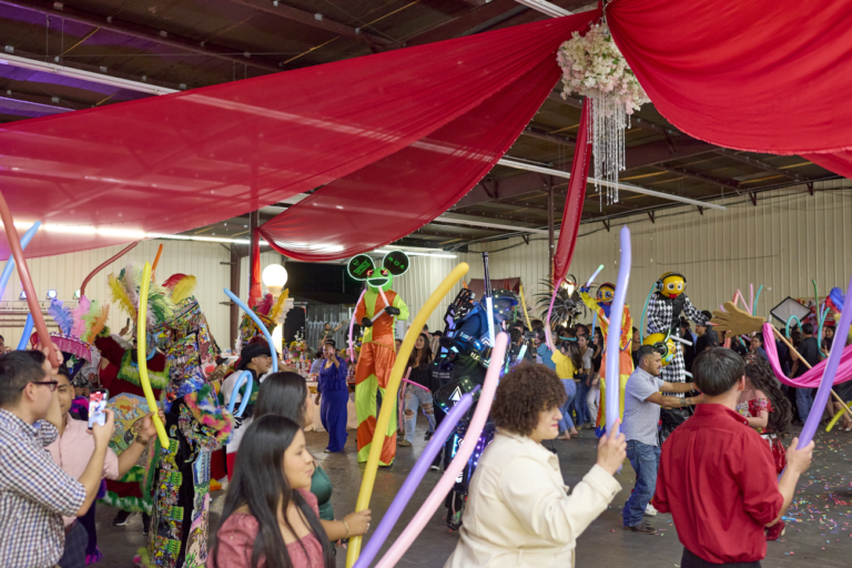 XMasFiestasyRobots 02 768x512